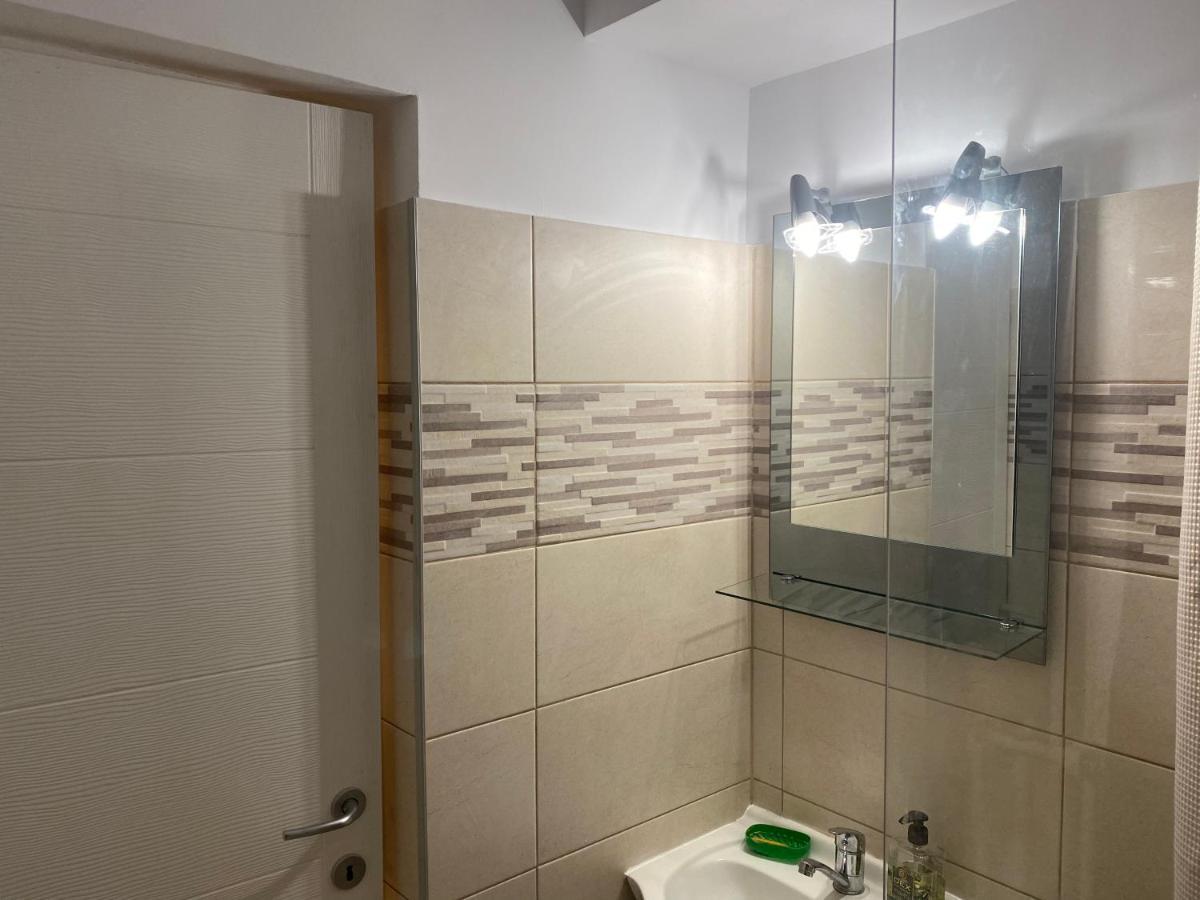 Piata Sudului Host Apartman Bukarest Kültér fotó